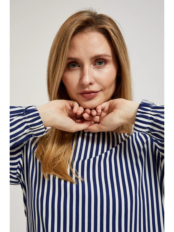 Moodo Fehér-sötétkék kerek nyakú vékony pántos ing Moodo