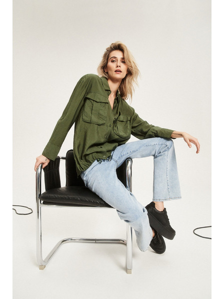 Moodo Khaki ing zsebekkel és feltűrt ujjakkal Moodo