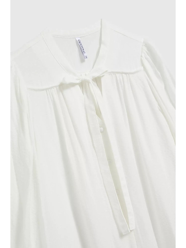 Moodo Fehér gombos ing megkötött dekoltázzsal Moodo