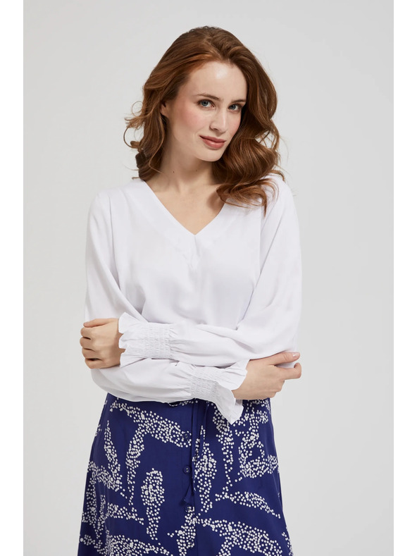 Moodo Fehér V-nyakú viszkóz ing felfújt ujjakkal Moodo