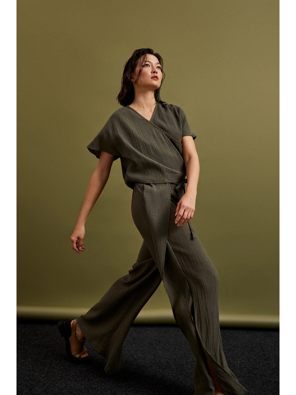 Moodo V-nyakú rövid ujjú ing, olíva Moodo