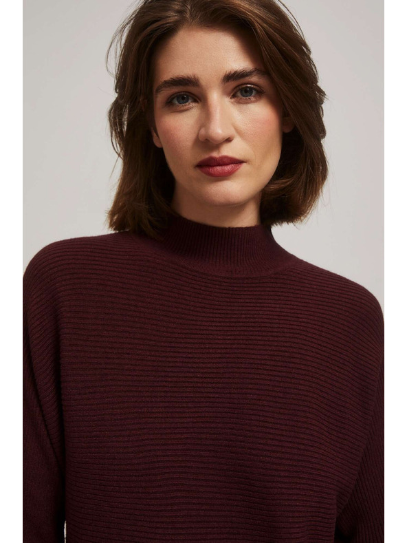 Moodo Moodo denevér szabású pulóver magas gallérral