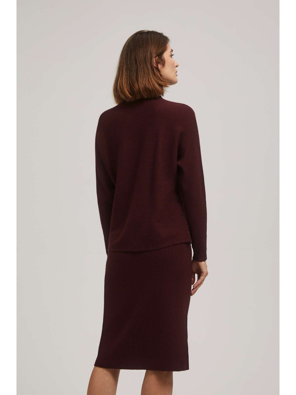 Moodo Moodo denevér szabású pulóver magas gallérral