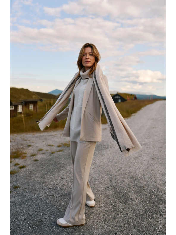 Moodo Bézs zakó Moodo