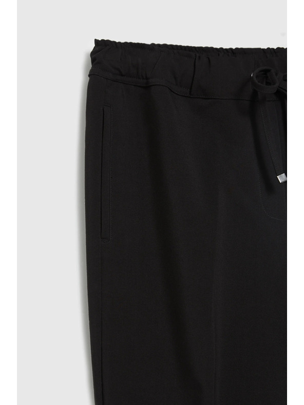 Moodo Fekete strukturált egyenes szárú nadrág Moodo