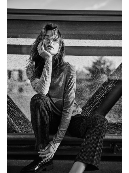 Moodo Grafitszürke halszálka mintás nadrág Moodo