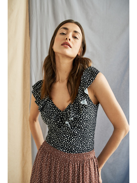 Moodo Egyrészes fürdőruha díszes dekoltázzsal fekete Moodo