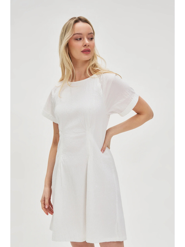 Moodo Fehér pamut ruha nyitott háttal Moodo