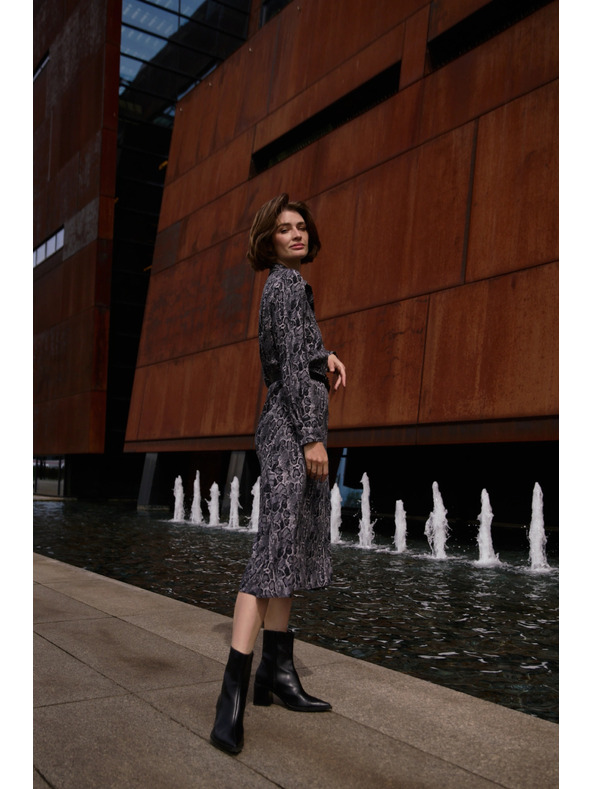 Moodo Szürke viszkóz ruha övvel Moodo