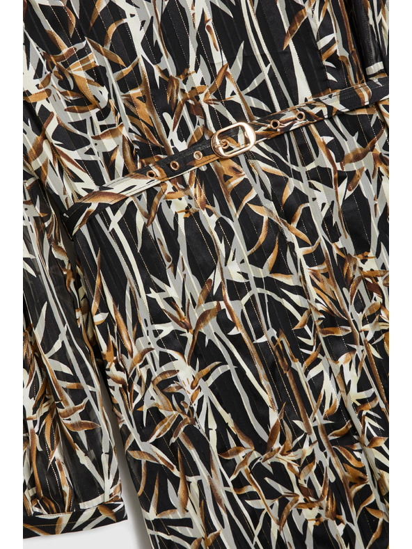 Moodo Fekete ruha növényi mintával és övvel Moodo