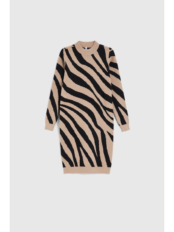 Moodo Testhez álló bézs ruha Moodo