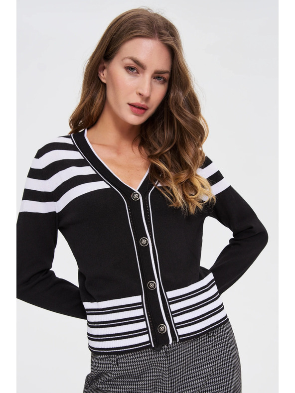 Moodo Fekete pulóver díszgombokkal Moodo