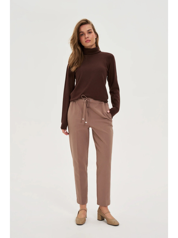 Moodo Barna Moodo garbó