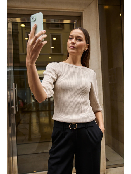 Moodo Bordázott bézs fodros ujjú pulóver Moodo