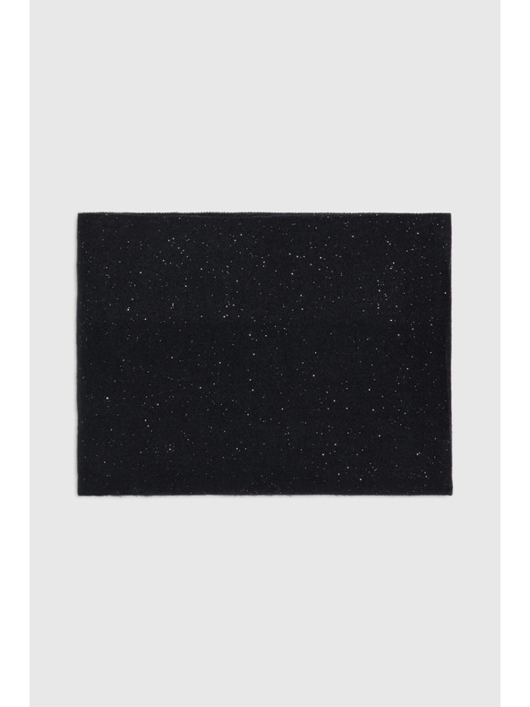 Moodo Sima fekete sál Moodo