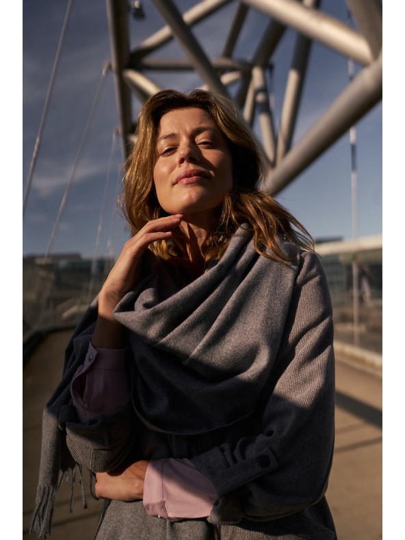 Moodo Szürke rojtos sál Moodo