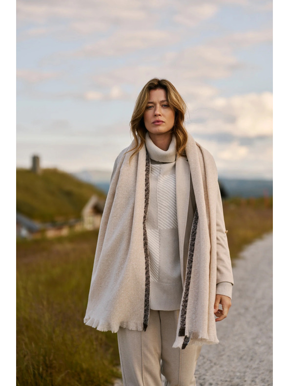 Moodo Sima bézs sál Moodo