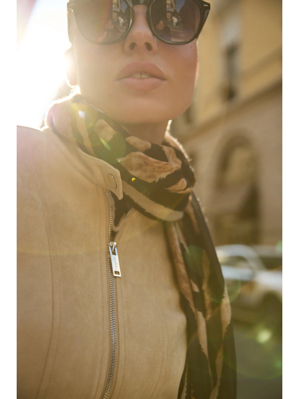 Moodo Fekete állatmintás sál Moodo