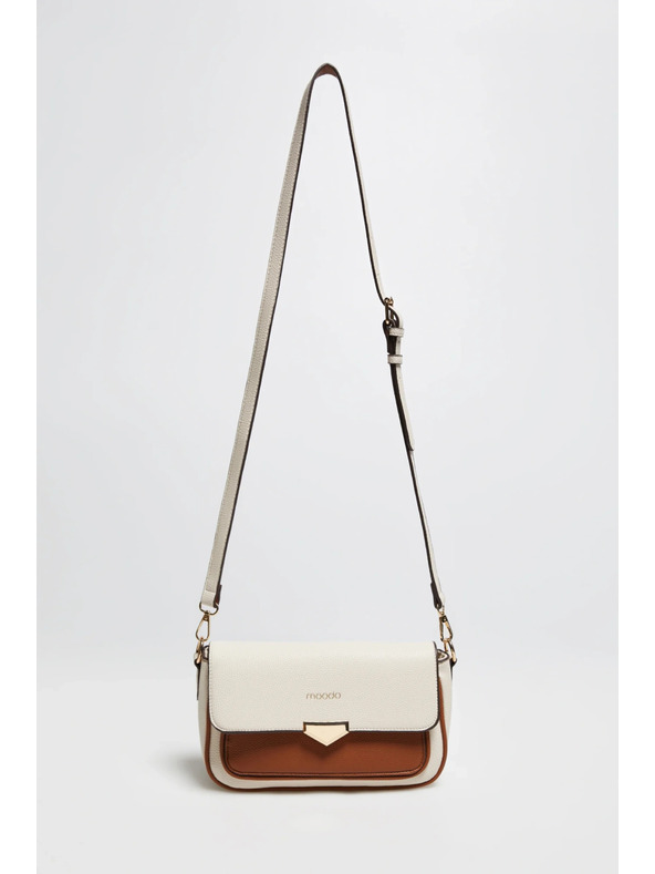 Moodo Bézs táska hosszú pánttal Moodo