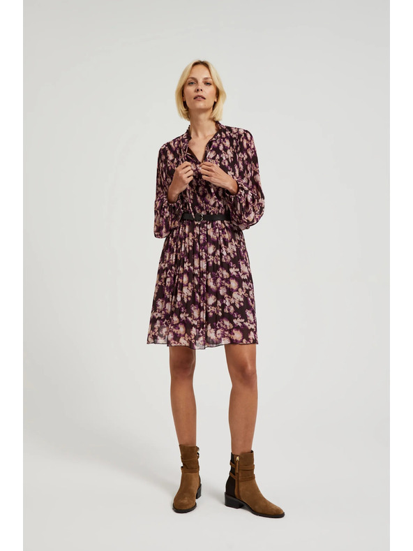 Moodo Pliszírozott ruha övvel, barna Moodo