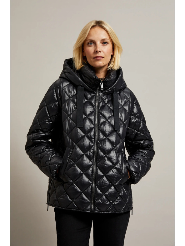 Moodo Rövid steppelt dzseki kapucnival, fekete Moodo