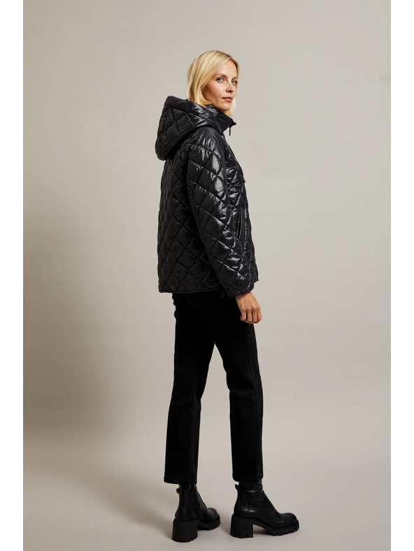 Moodo Rövid steppelt dzseki kapucnival, fekete Moodo