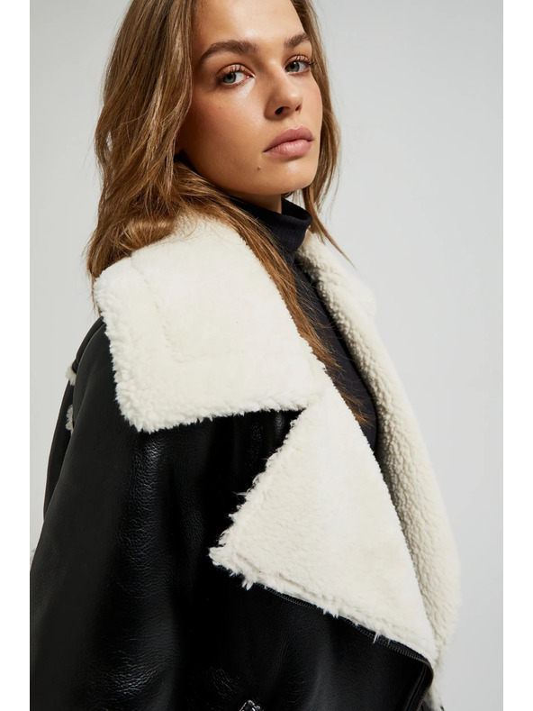 Moodo Fekete dzseki szőrmés gallérral Moodo