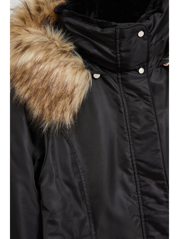 Moodo Téli kabát szőrmés kapucnival fekete Moodo