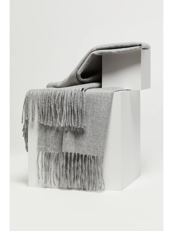 Moodo Sima világosszürke bojtos sál Moodo