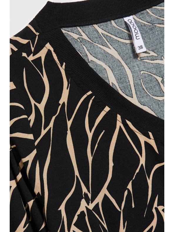 Moodo Viszkóz V-nyakú ing fekete Moodo