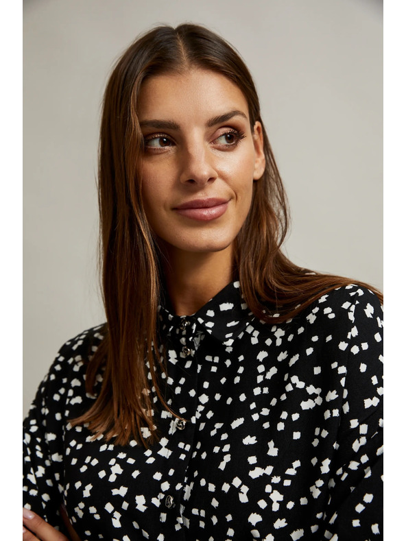 Moodo Fekete ing mintával gallérral Moodo