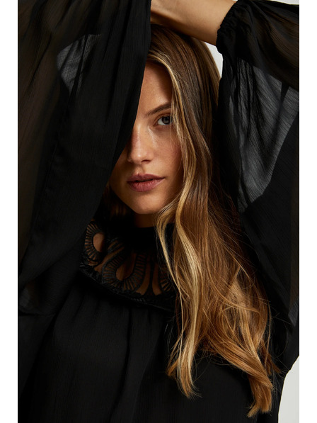 Moodo Fekete ing díszes nyakkivágással Moodo