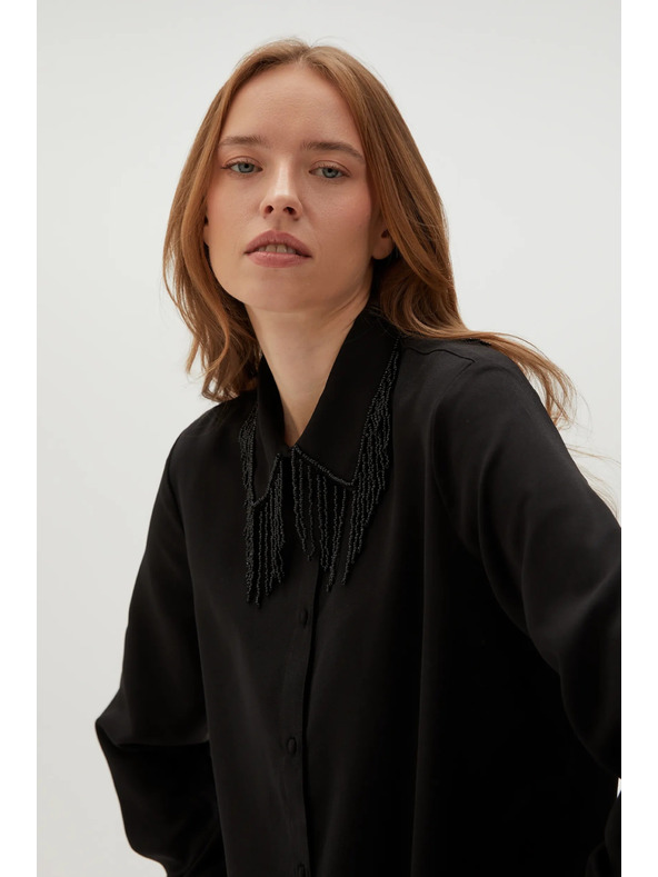Moodo Fekete blúz kézzel varrt gyöngyökkel Moodo