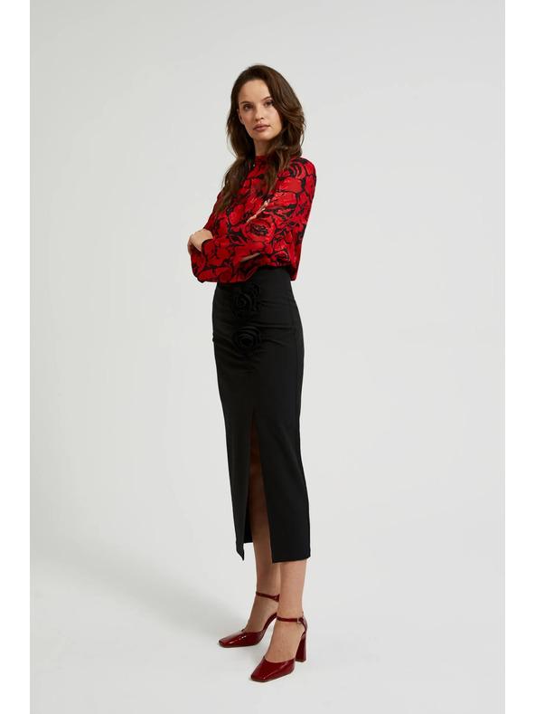 Moodo Fekete szoknya díszrózsával és hasítékkal Moodo