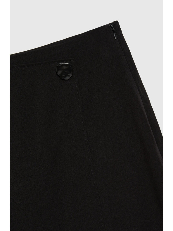 Moodo Ceruza szoknya díszgombbal fekete Moodo