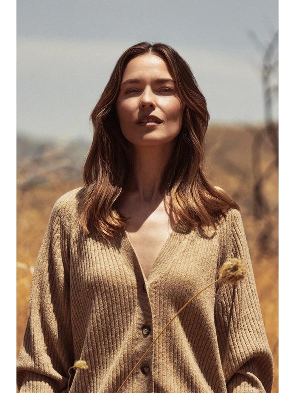 Moodo Bézs gombos kardigán fodros ujjakkal Moodo