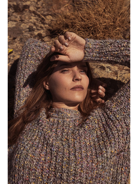 Moodo Színes szállal díszített szürke pulóver Moodo