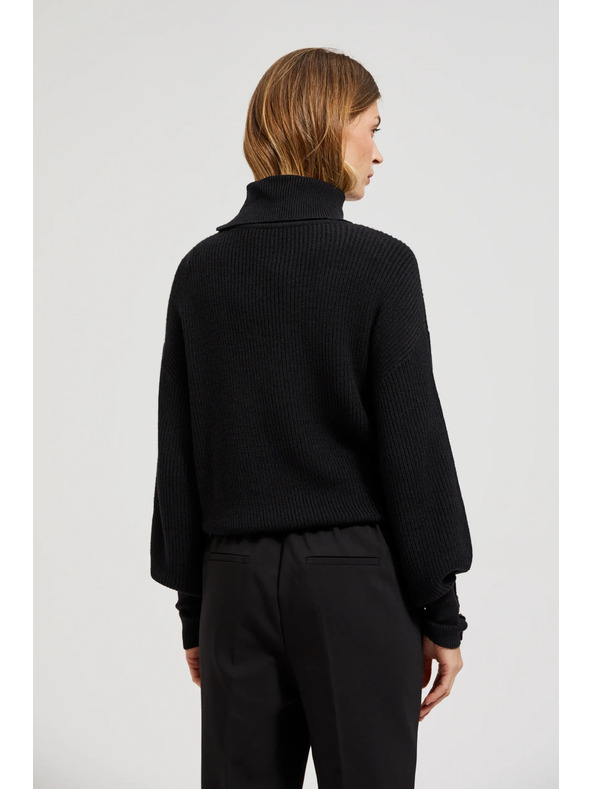 Moodo Fekete pulóver magas nyakkal és légies ujjakkal Moodo