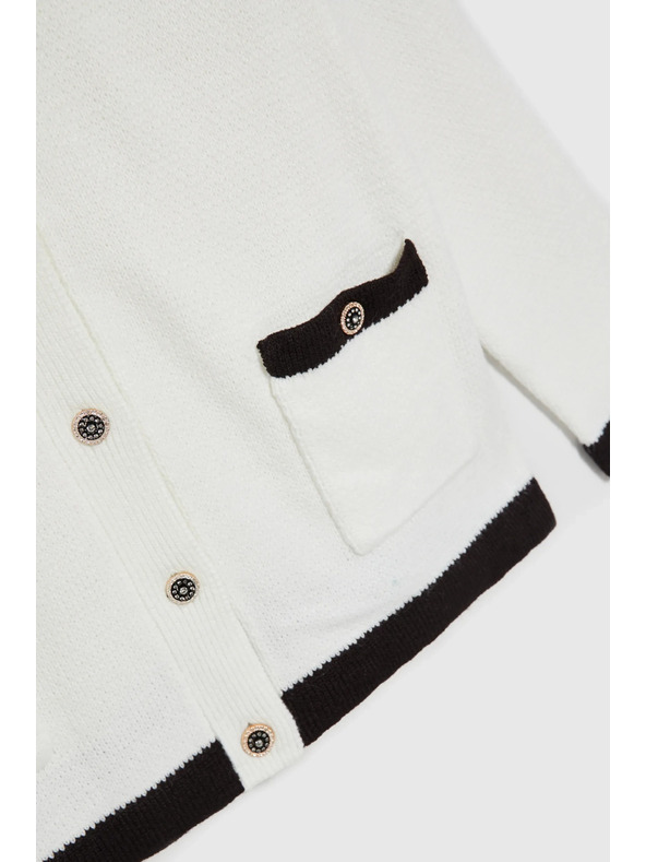 Moodo Fehér kötött kardigán díszgombokkal Moodo