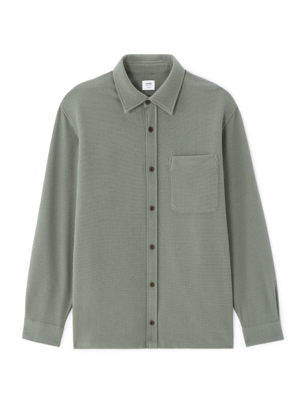 Celio Naseerset felsőing