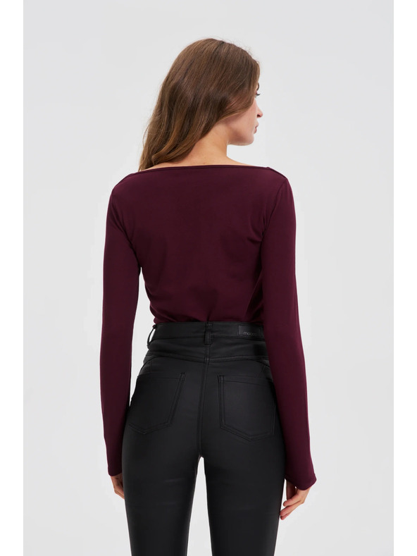 Moodo Alakformáló blúz hosszú ujjakkal bordó Moodo
