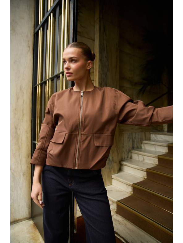 Moodo Rövid kabát barna Moodo