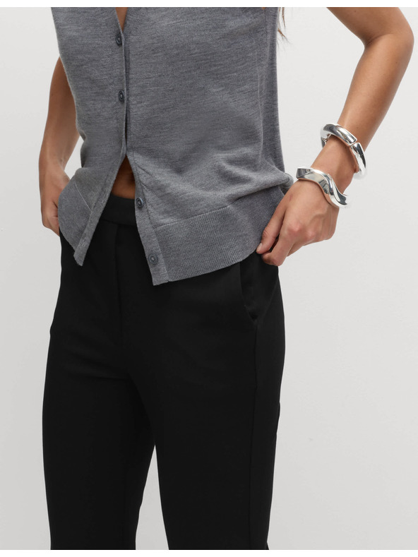 Marks & Spencer Szűk szabású csípőig érő nadrág Marks & Spencer fekete