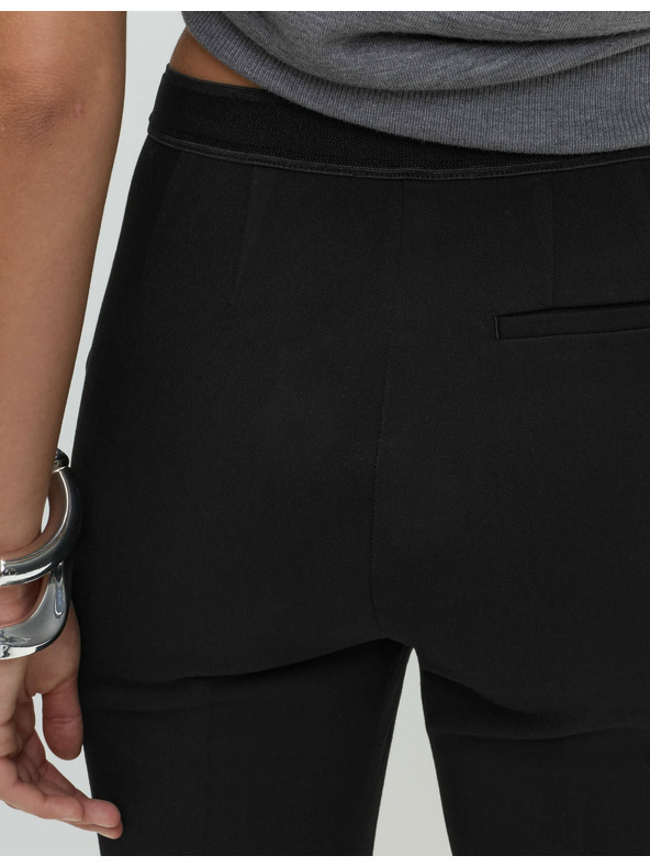 Marks & Spencer Szűk szabású csípőig érő nadrág Marks & Spencer fekete