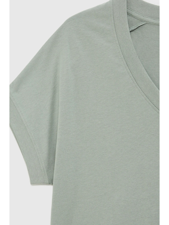 Moodo Póló kiválással olivazöld Moodo