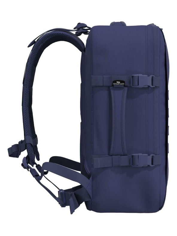 CabinZero CabinZero Military 44L hátizsák Galaxy Blue