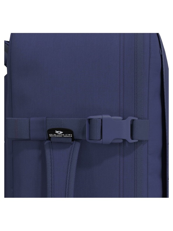 CabinZero CabinZero Military 44L hátizsák Galaxy Blue