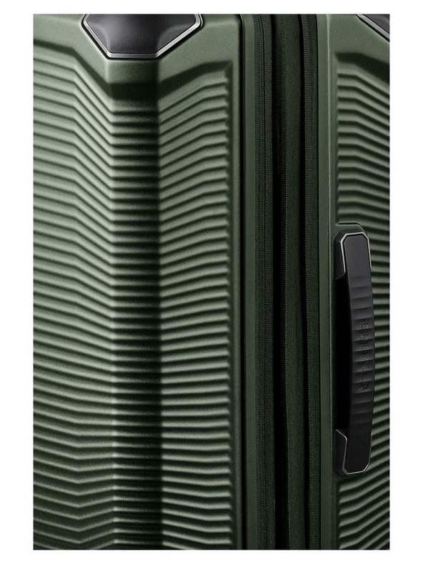 Travelite Utazási bőrönd Travelite Millennium M Pine Green