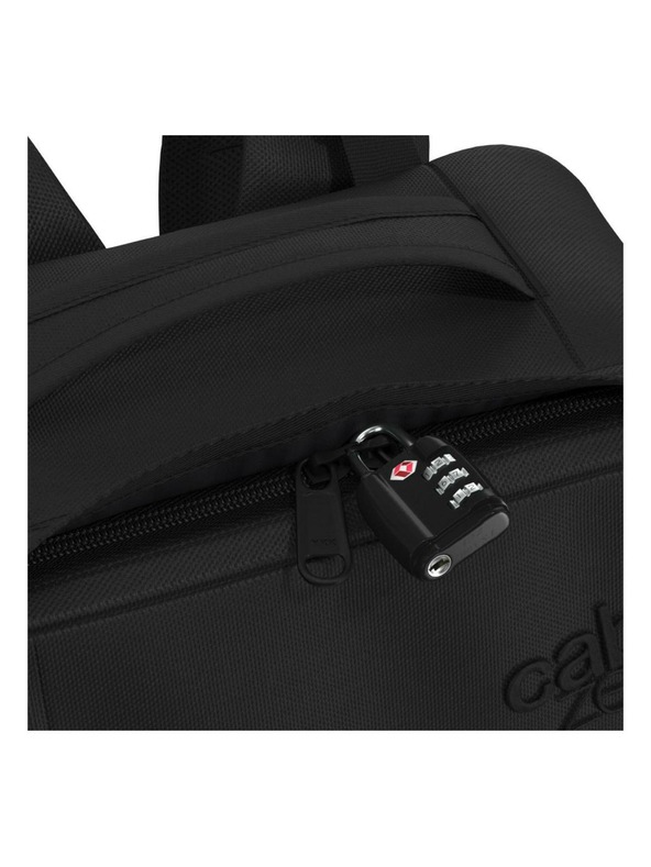 CabinZero Fekete CabinZero Military 36L abszolút fekete hátizsák