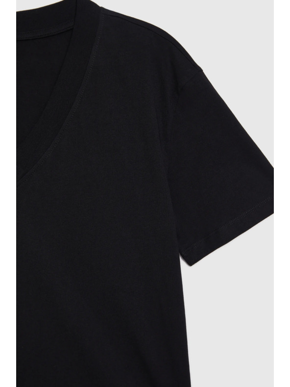 Moodo Pamutból készült blúz V-nyakkal fekete Moodo